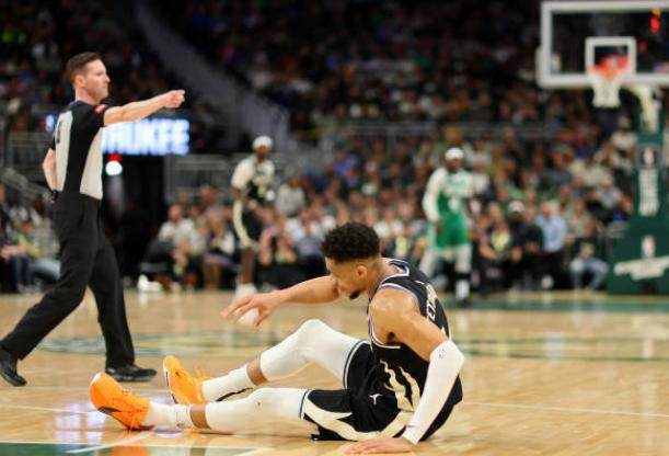 开云体育-字母哥倒下雄鹿雪上加霜！贝弗利变奇兵破局？