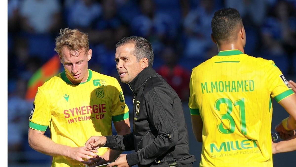 开云体育app-南特主帅在俱乐部内部友谊赛中遭遇膝盖重伤，或十字韧带断裂